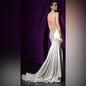 Pnina Tornai Butterfly Gown #4076, size 2, beige/cream, off white